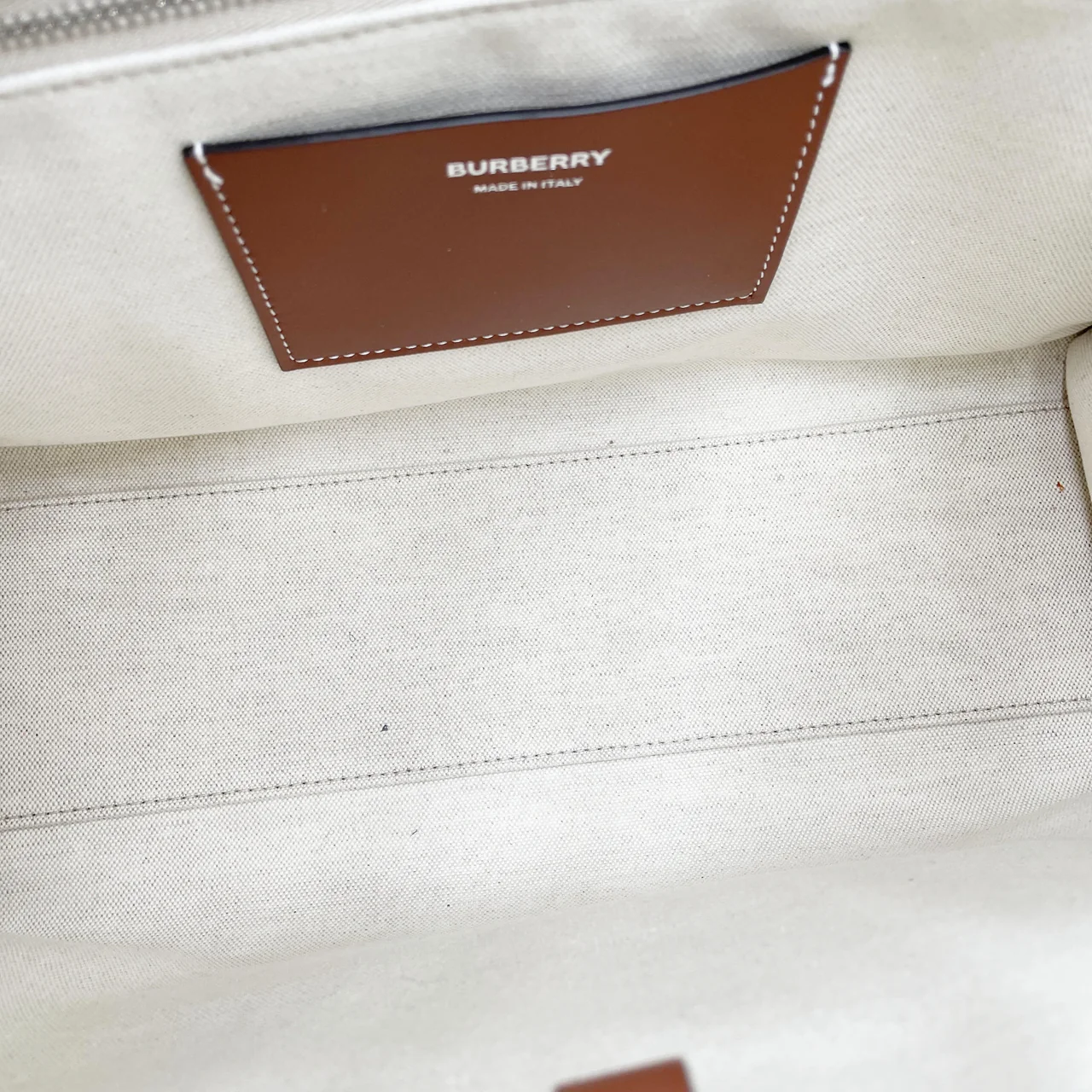 BURBERRY CANVAS TOTE BAG (BLACK) view 9
