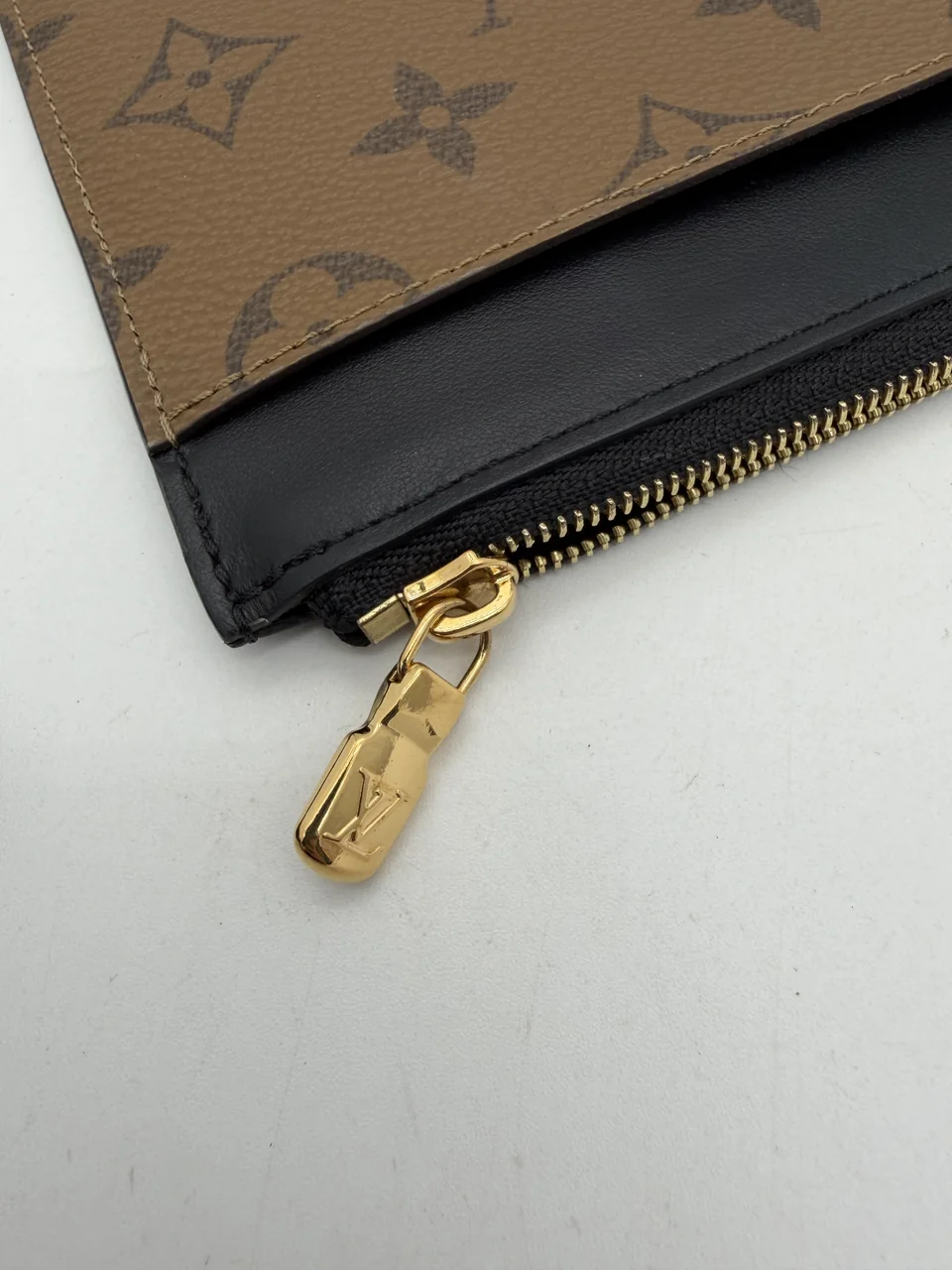LV MONOGRAM REVERSE SLIM PURSE view 6