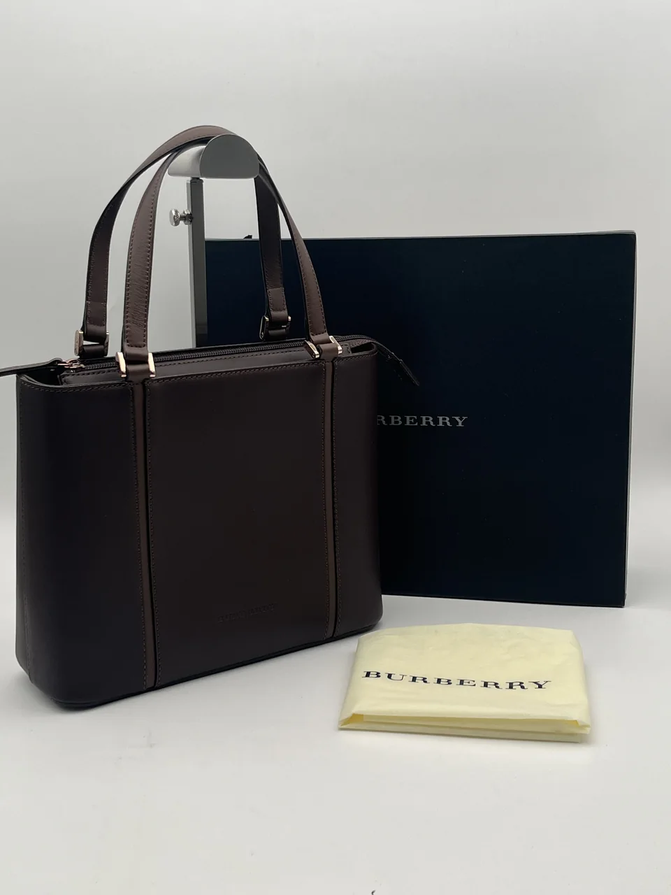 BURBERRY HANDBAG (BROWN)