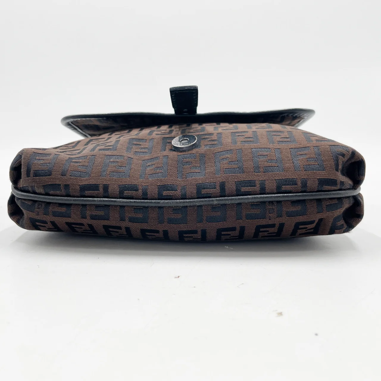 FENDI SHOULDER BAG view 4