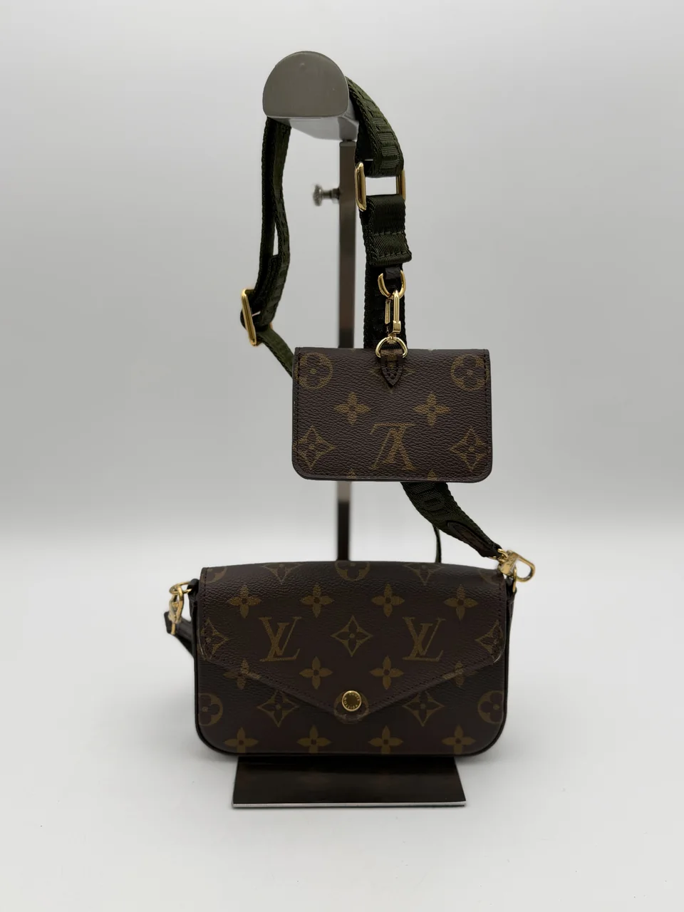 LV MONOGRAM M80091