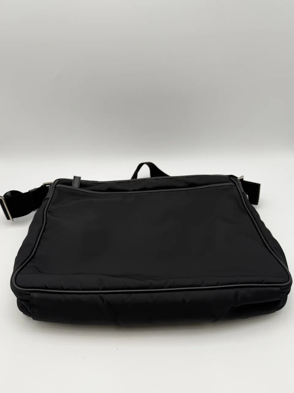 PRADA POCKET SHOULDER BAG (BLACK) view 5