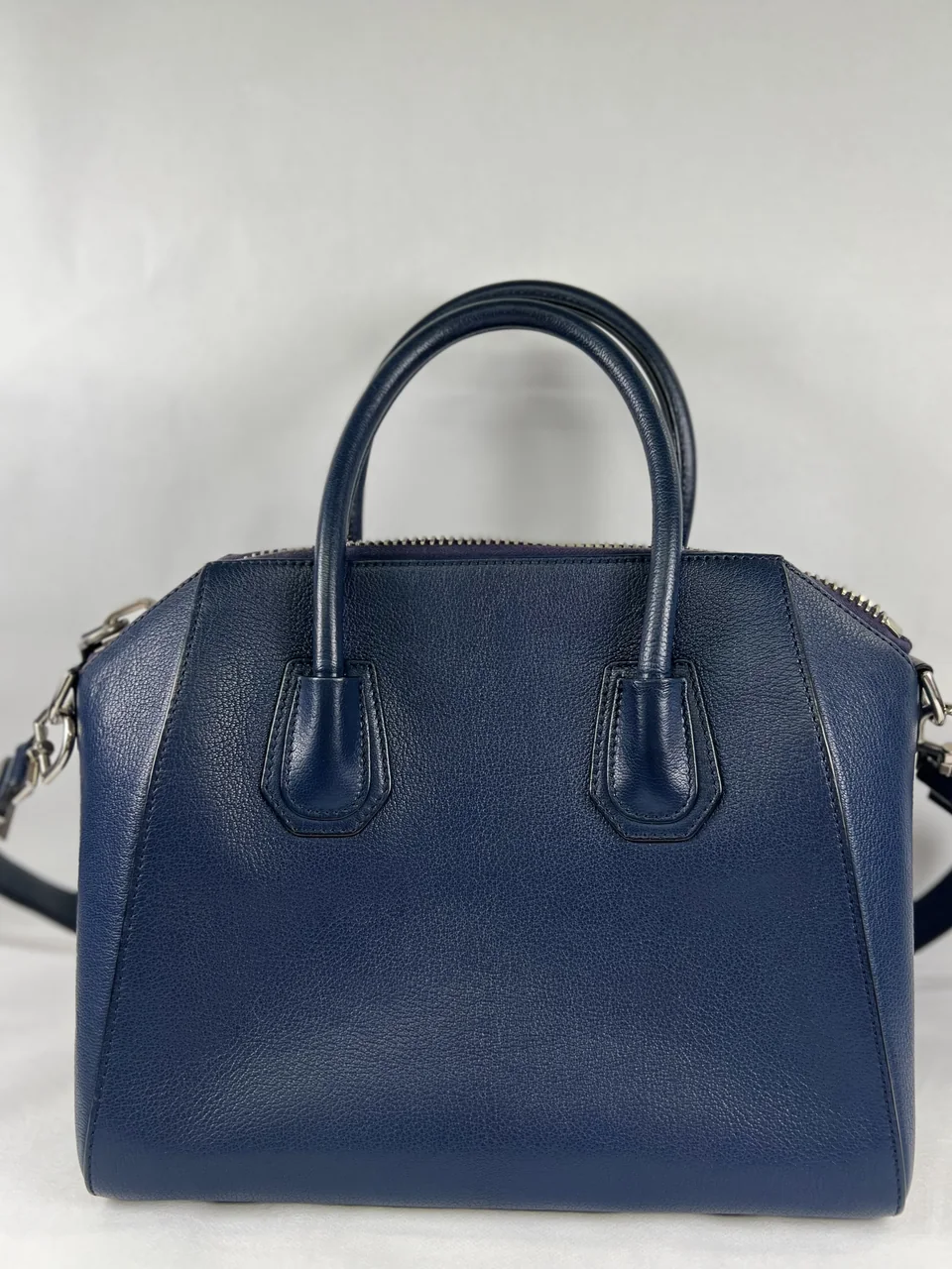 GIVENCHY SHOULDER BAG hover