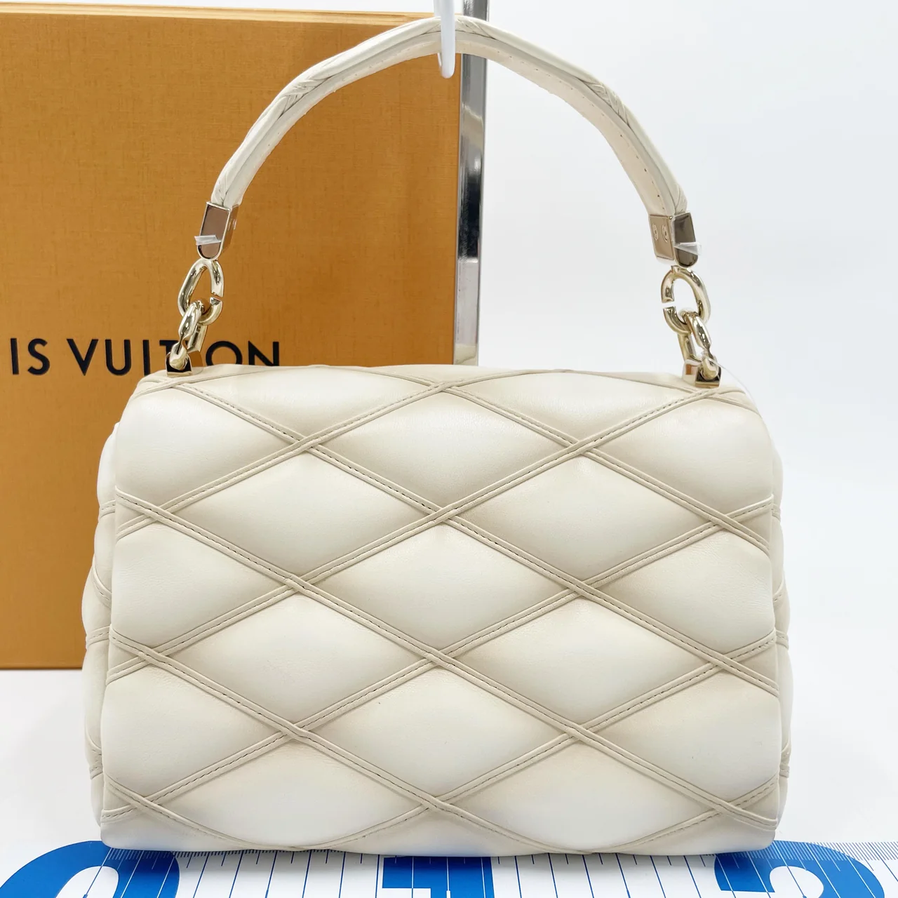 LV LAMB LEATHER GO-14 MALTAGE PM (VANILLA) hover