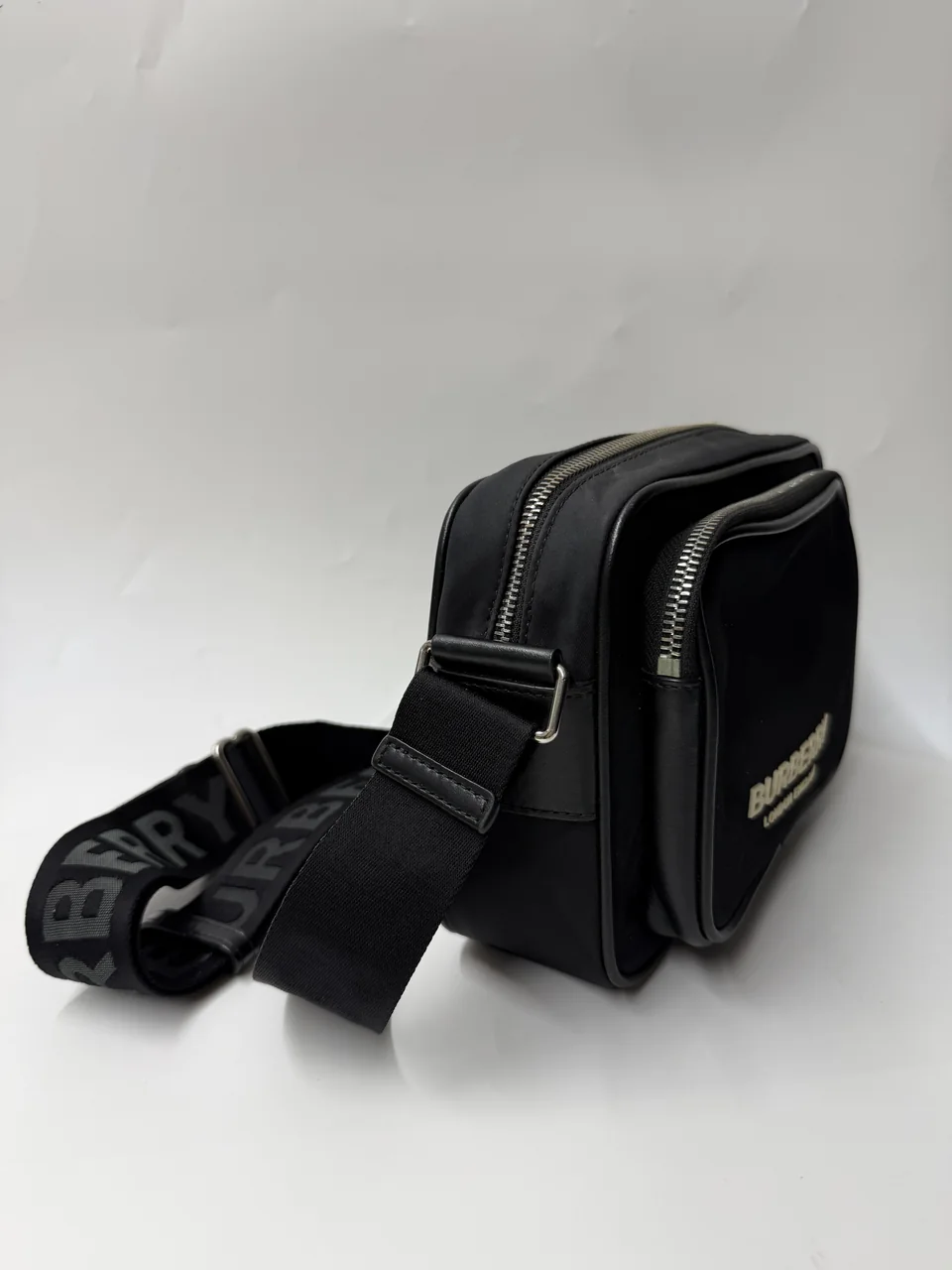 BURBERRY BAG view 3