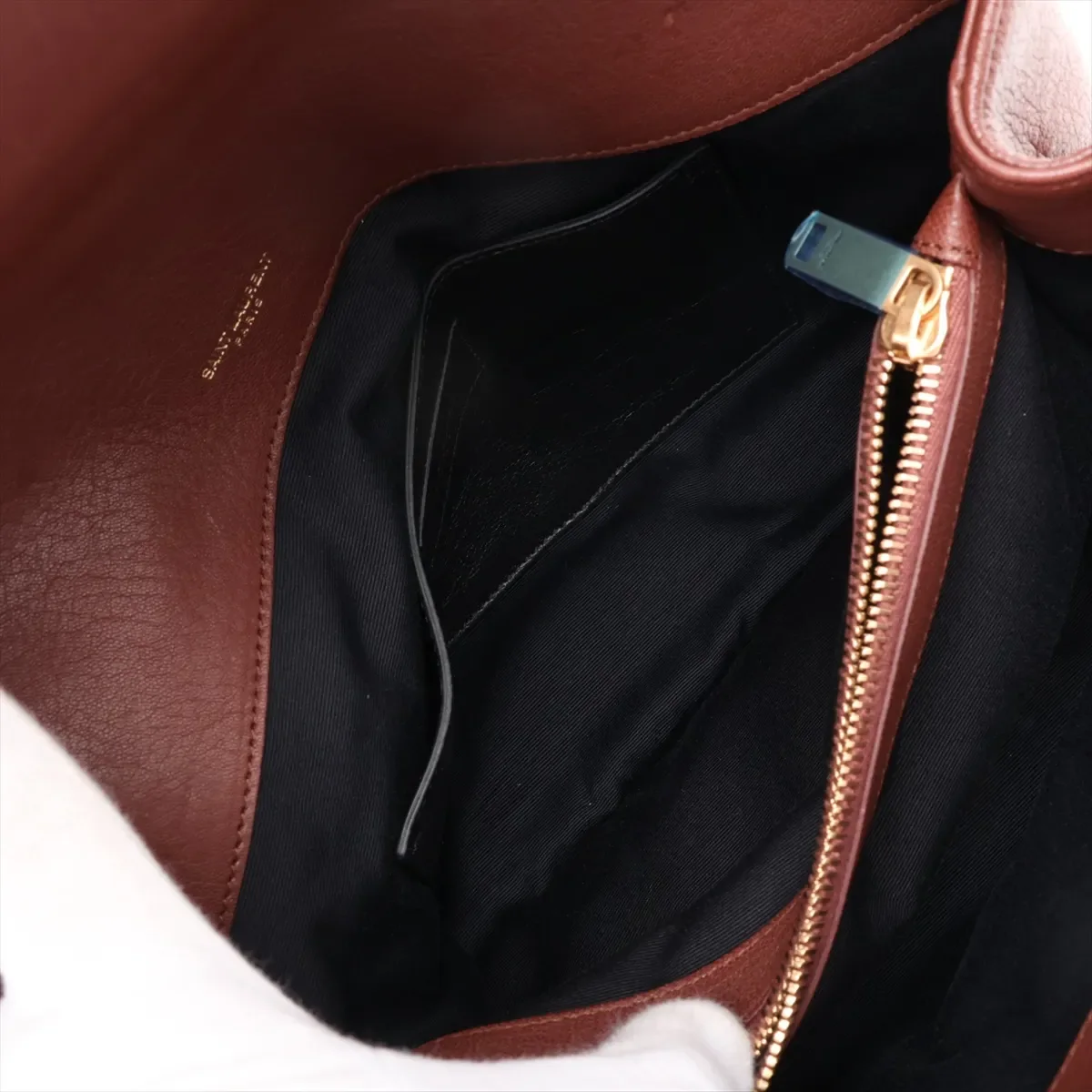 SAINT LAURENT TWO-WAY HANDBAG (BLACK) view 9