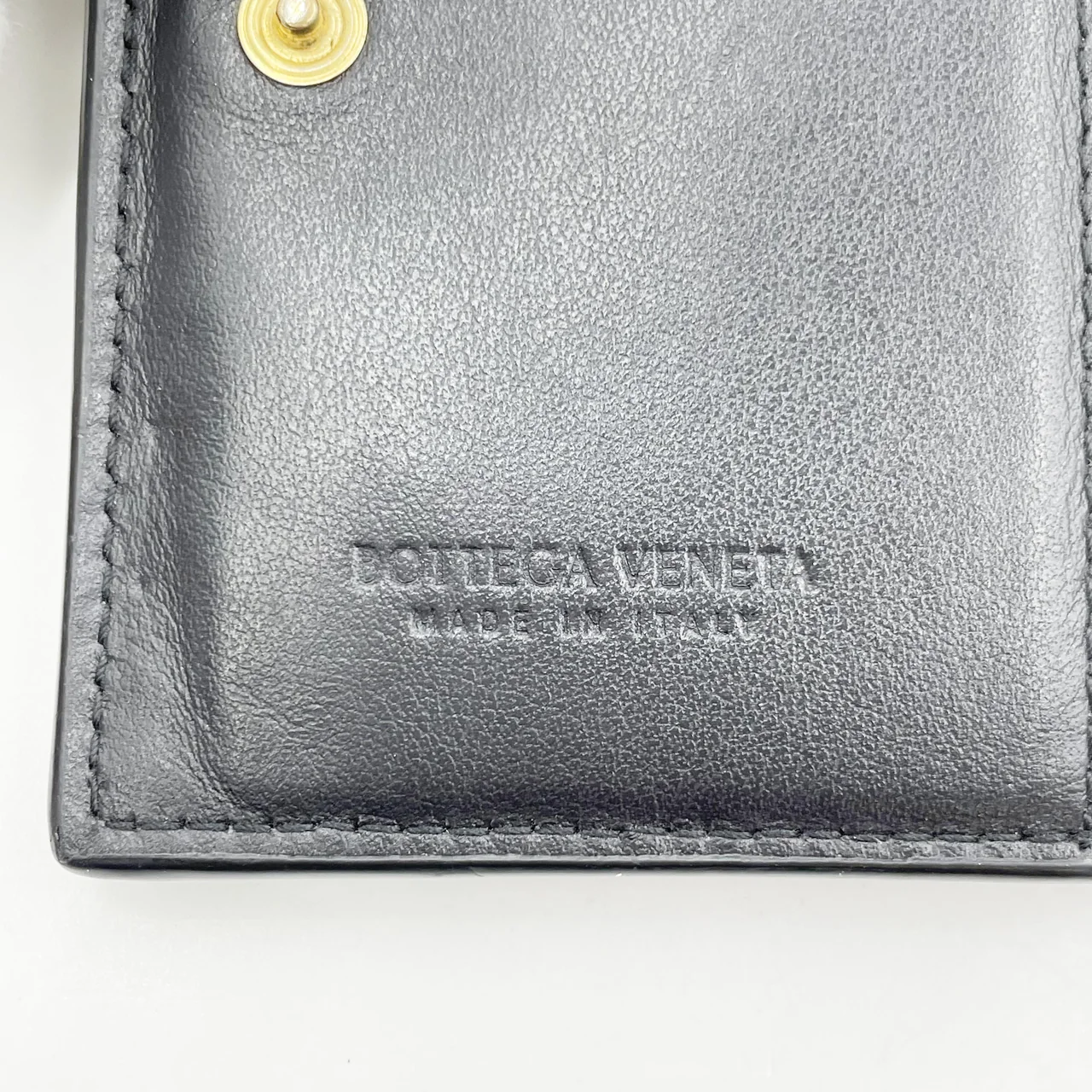 BOTTEGA VENETA BIFOLD WALLET (BLACK) view 14