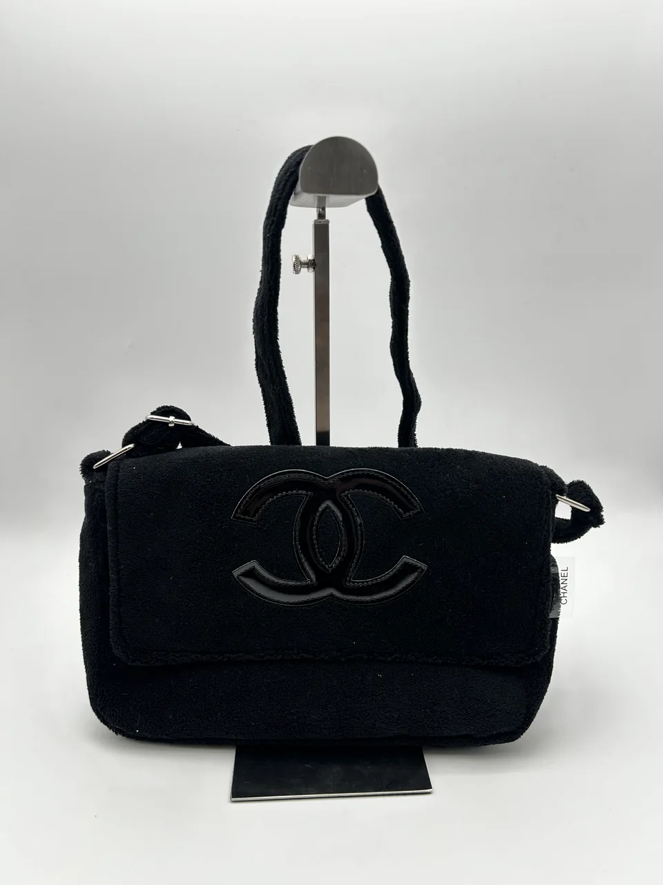 CHANEL NOVELTY SHOULDER BAG