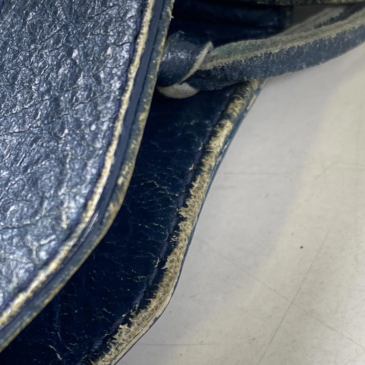 BALENCIAGA THE HIP SHOULDER BAG (BLUE) view 4