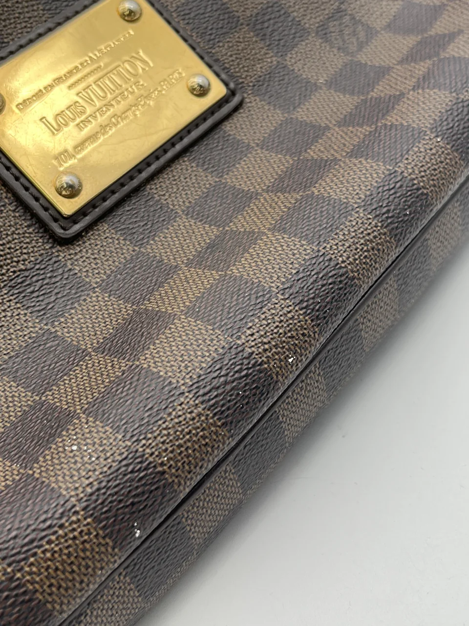 LV HANDBAG photo 3