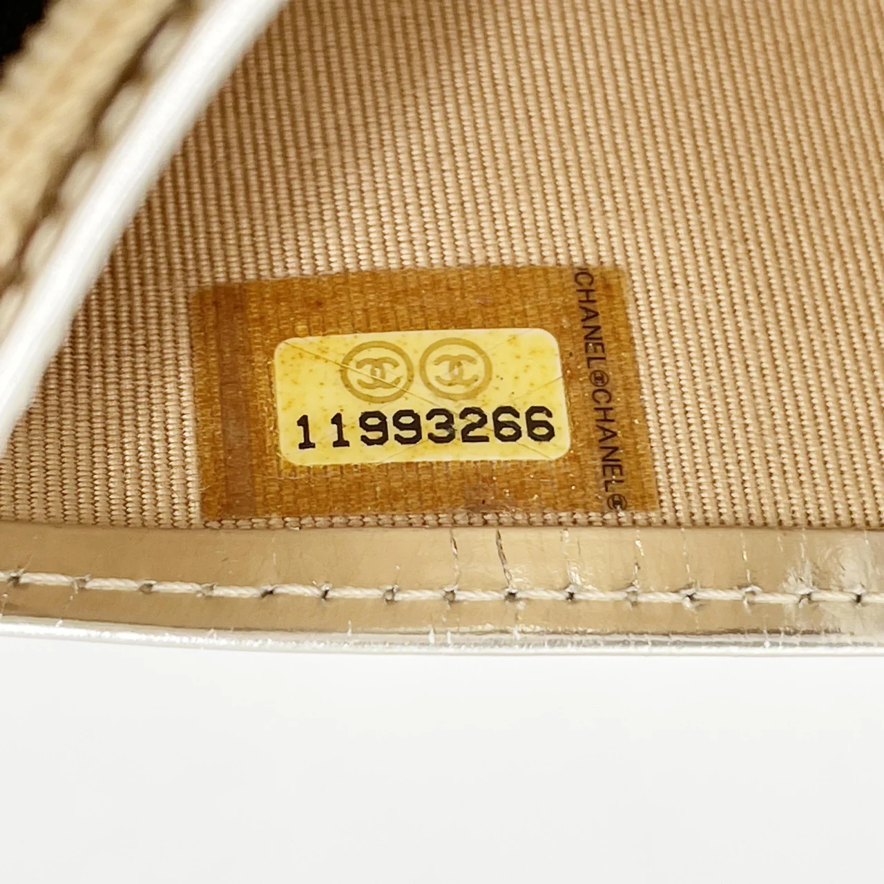 CHANEL BIFOLD WALLET (11 SERIAL CODE) view 5