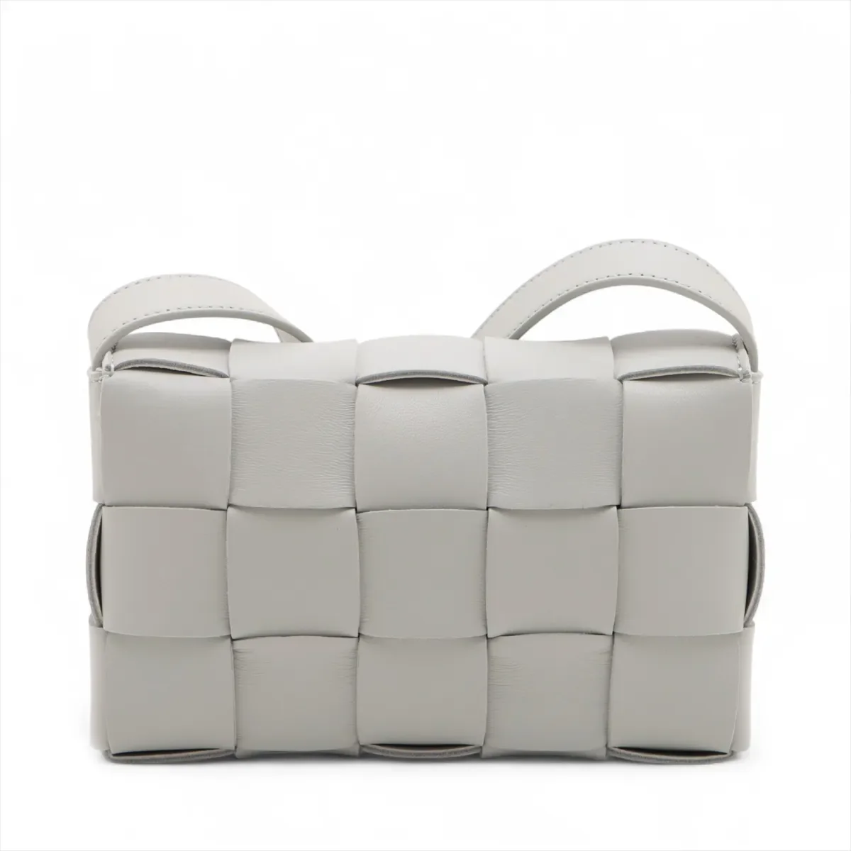 BOTTEGA VENETA MAXI INTRECCIATO CASSETTE (GRAY) view 9