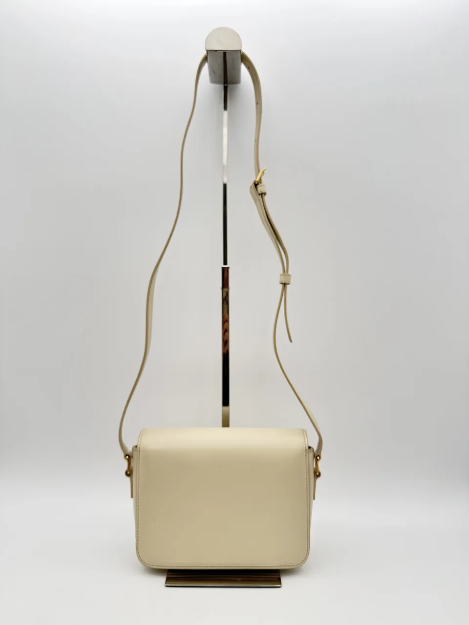 CELINE TRIOMPHE SHOULDER BAG (IVORY) view 3