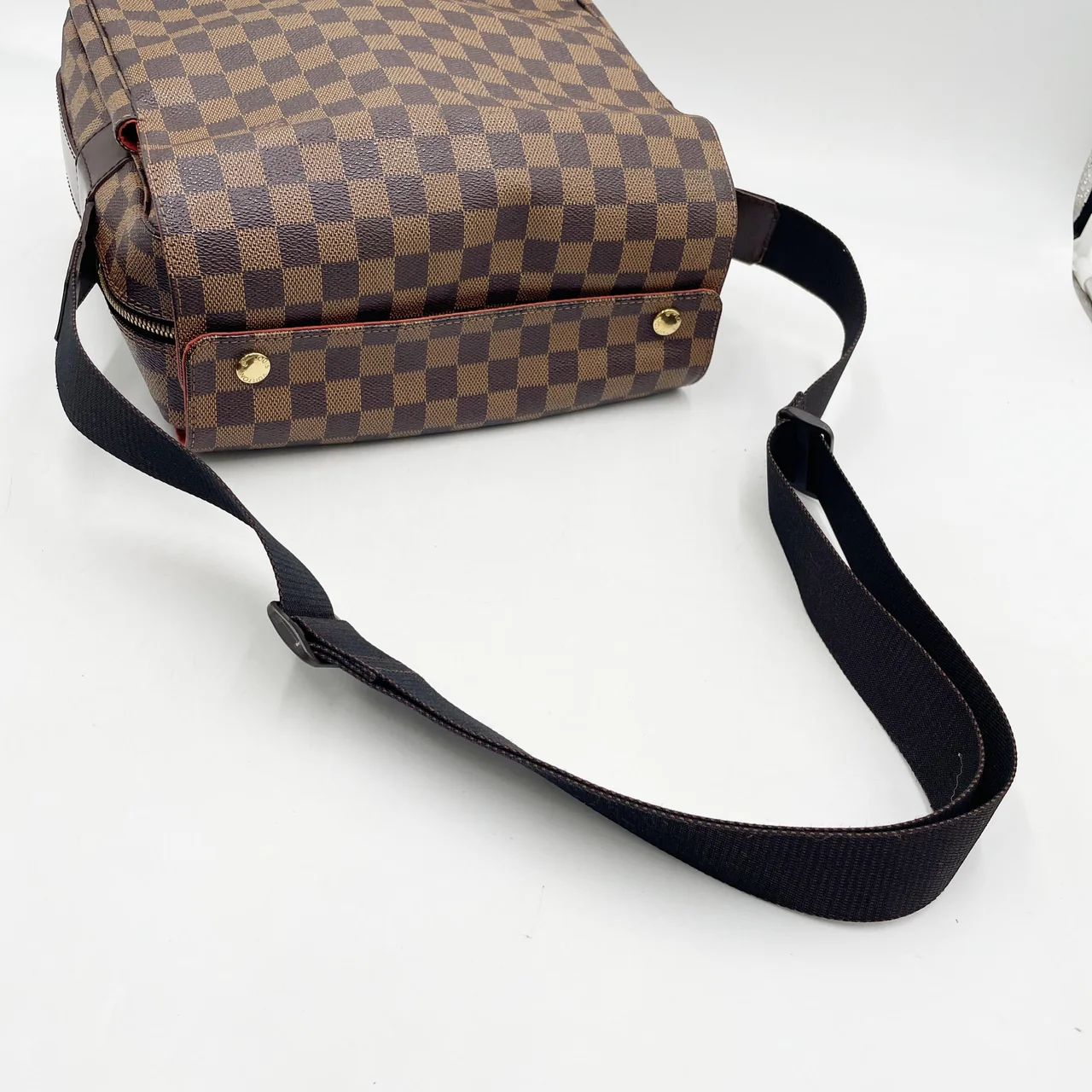 LV DAMIER NAVIGLIO view 6