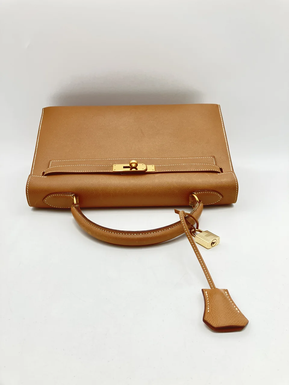 HERMES KELLY 32 (COURCHEVEL, NATURAL, ○W STAMP) view 9