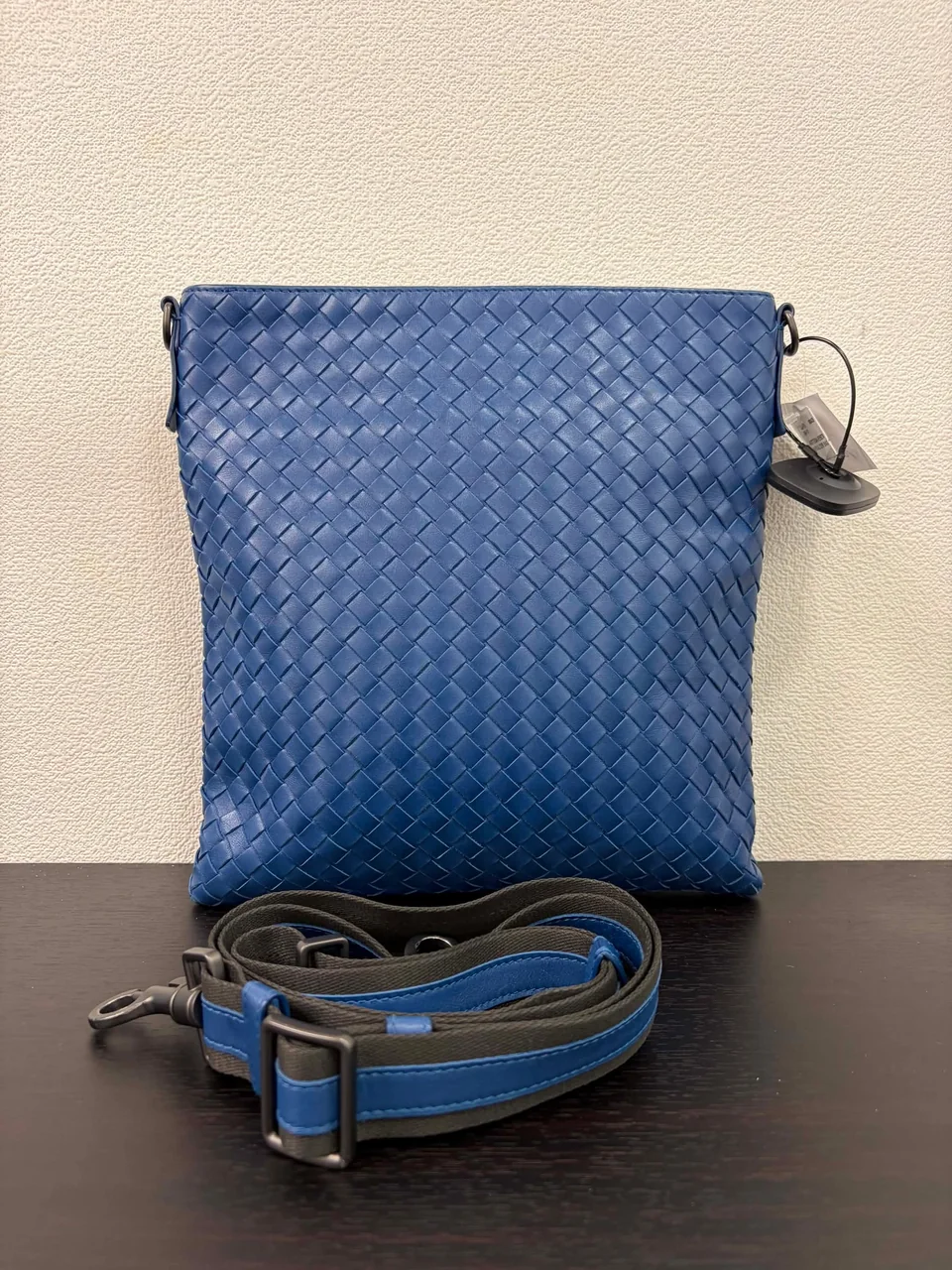 BOTTEGA VENETA SHOULDER BAG hover