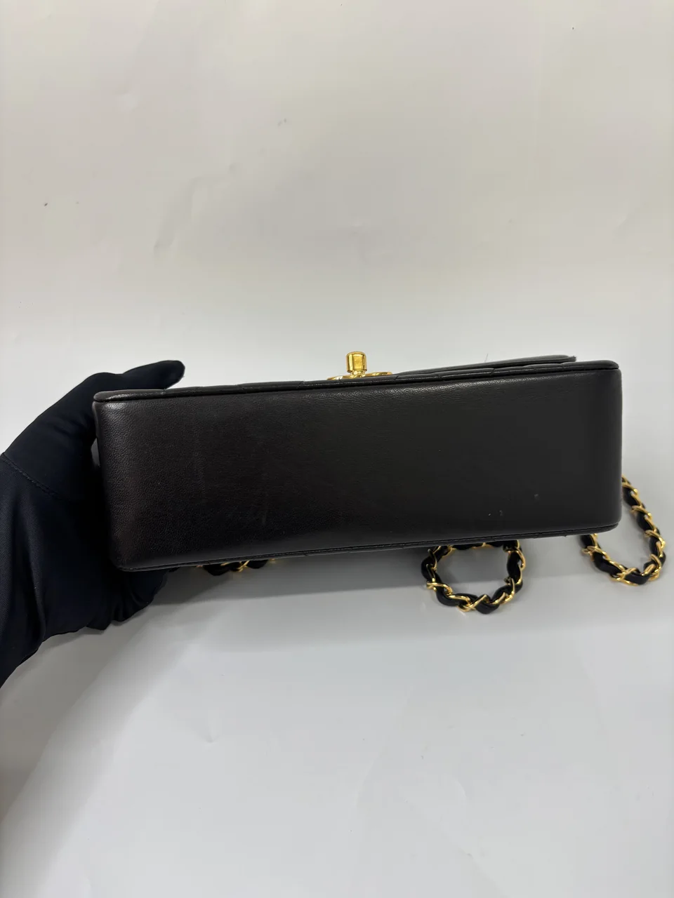 Chanel Diana 22 Matelasse Chain Shoulder Bag No. 4 view 6