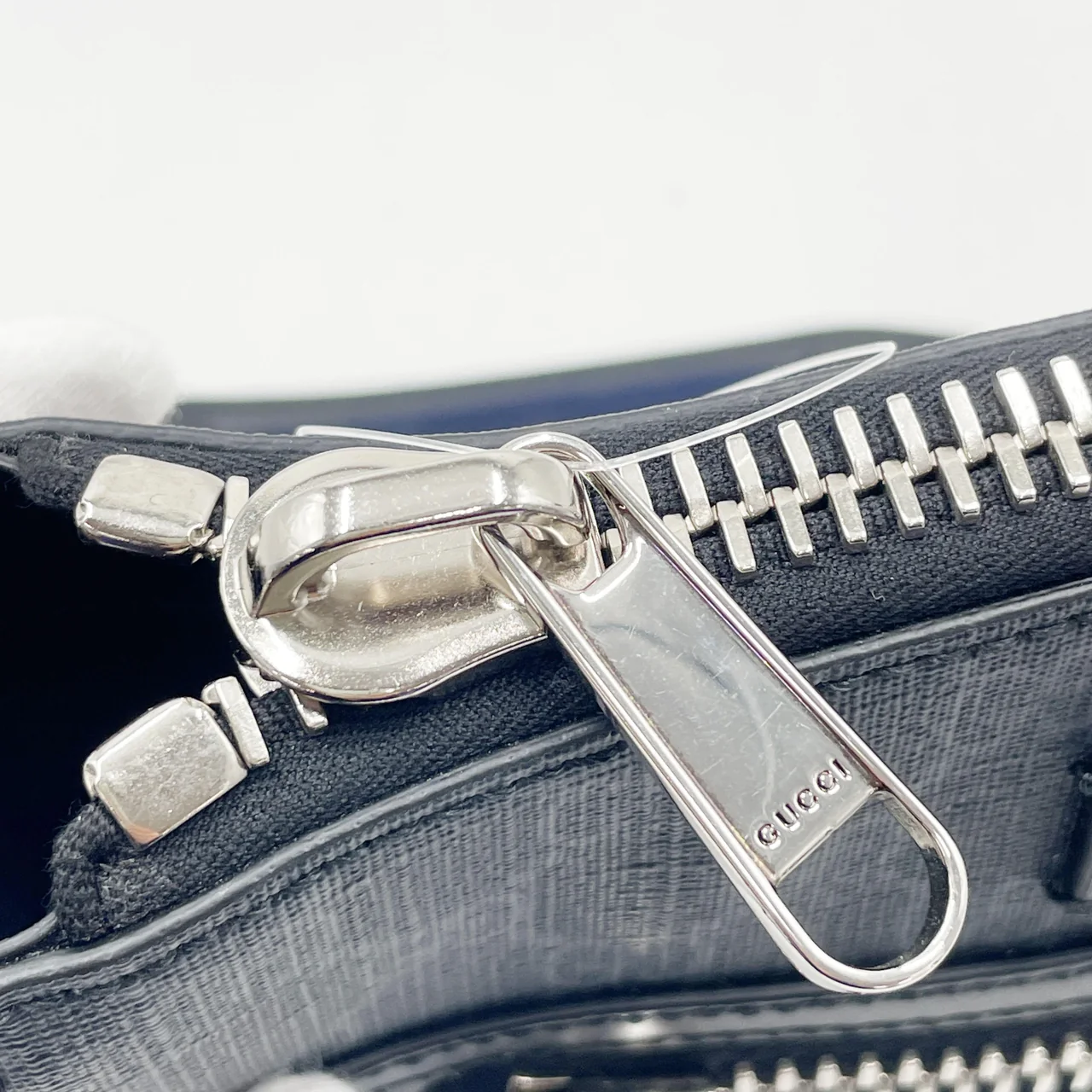GUCCI SHOULDER BAG view 9
