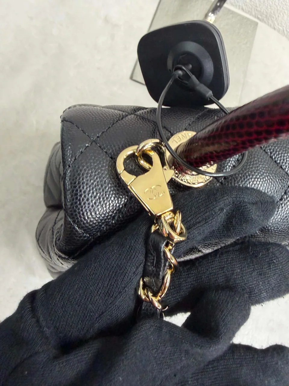 CHANEL CAVIAR TWO-WAY BAG (30 SERIAL CODE) view 10