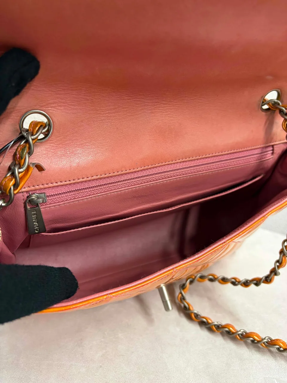 CHANEL PATENT MATELASSE SINGLE FLAP (6 SERIAL CODE) view 7
