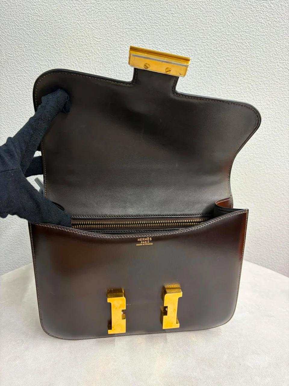 HERMES CONSTANCE 24 (BOX CALF, BROWN, ○R STAMP) hover