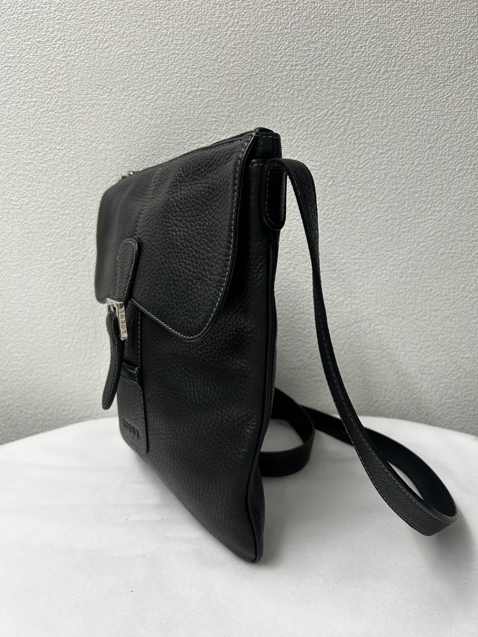 LOEWE SHOULDER BAG view 5