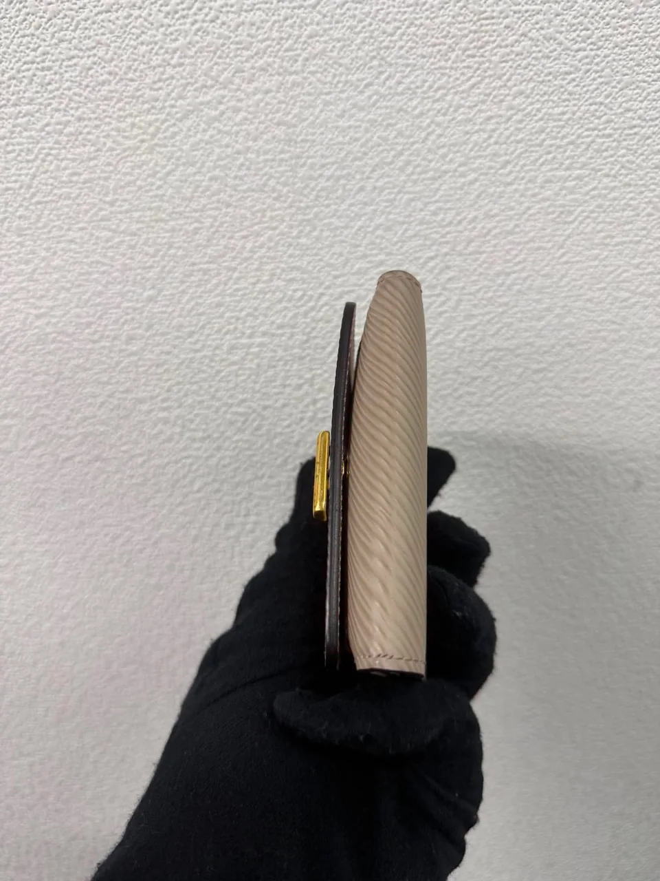 LV EPI PORTEFEUILLE TWIST photo 4