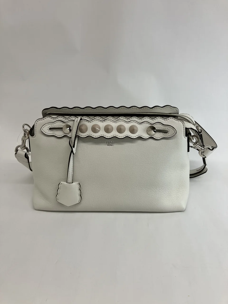 FENDI BY THE WAY MEDIUM (WHITE) view 3