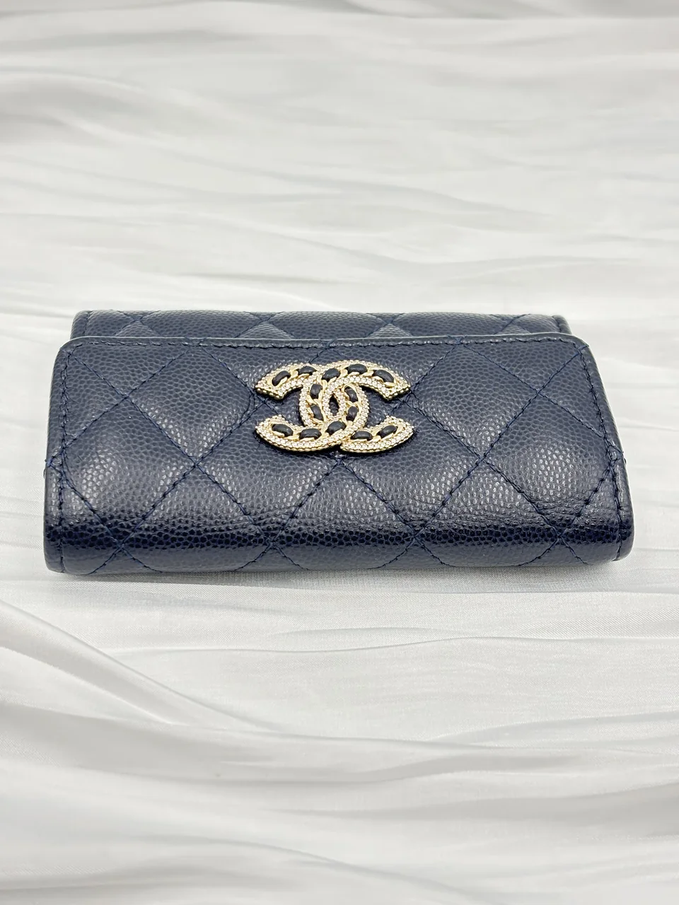 CHANEL CAVIAR CARD CASE (32 SERIAL CODE) view 7