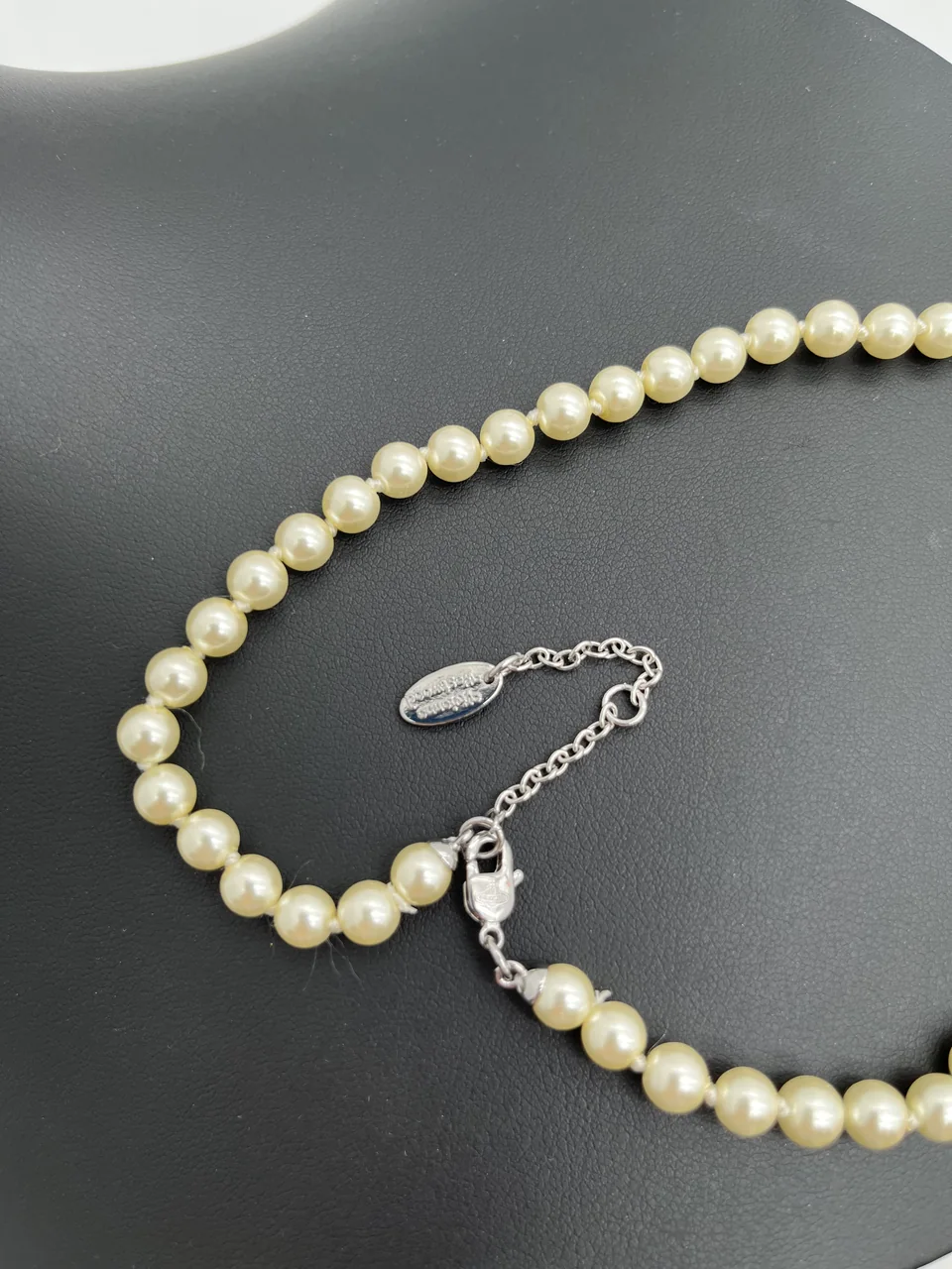VIVIENNE WESTWOOD NECKLACE hover