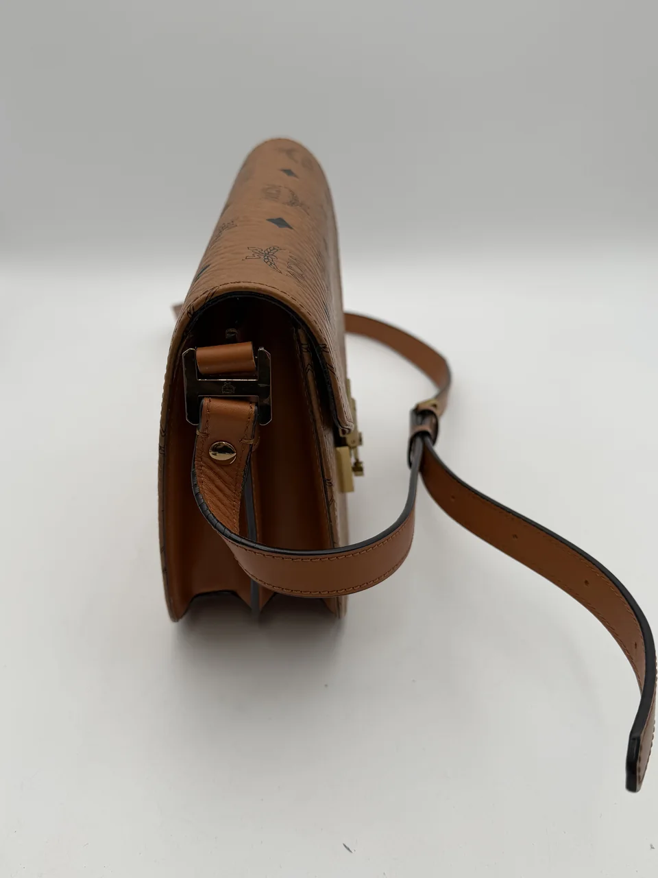 MCM VICETOS PATRICIA FLAP SHOULDER BAG view 7