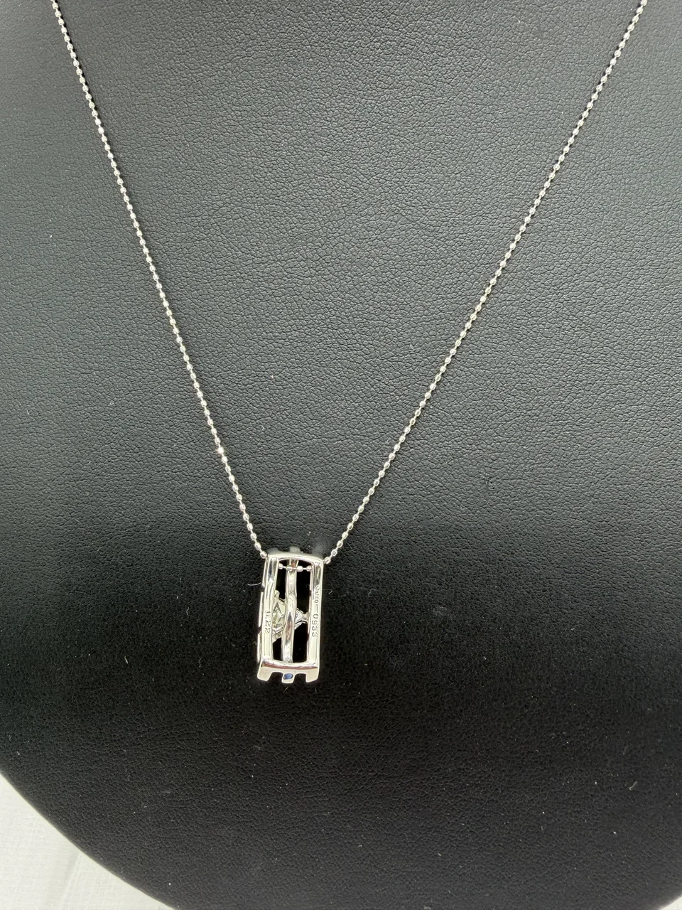 PT900.850 DIAMOND NECKLACE D0.933CT FD0.22CT 5.3G hover