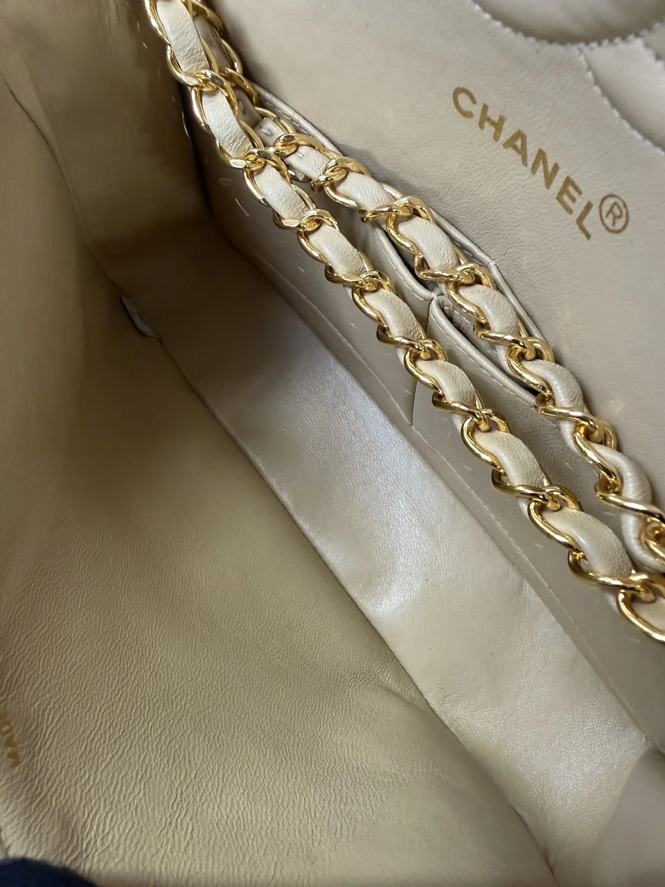 CHANEL MATELASSE 25 DOUBLE FLAP view 13