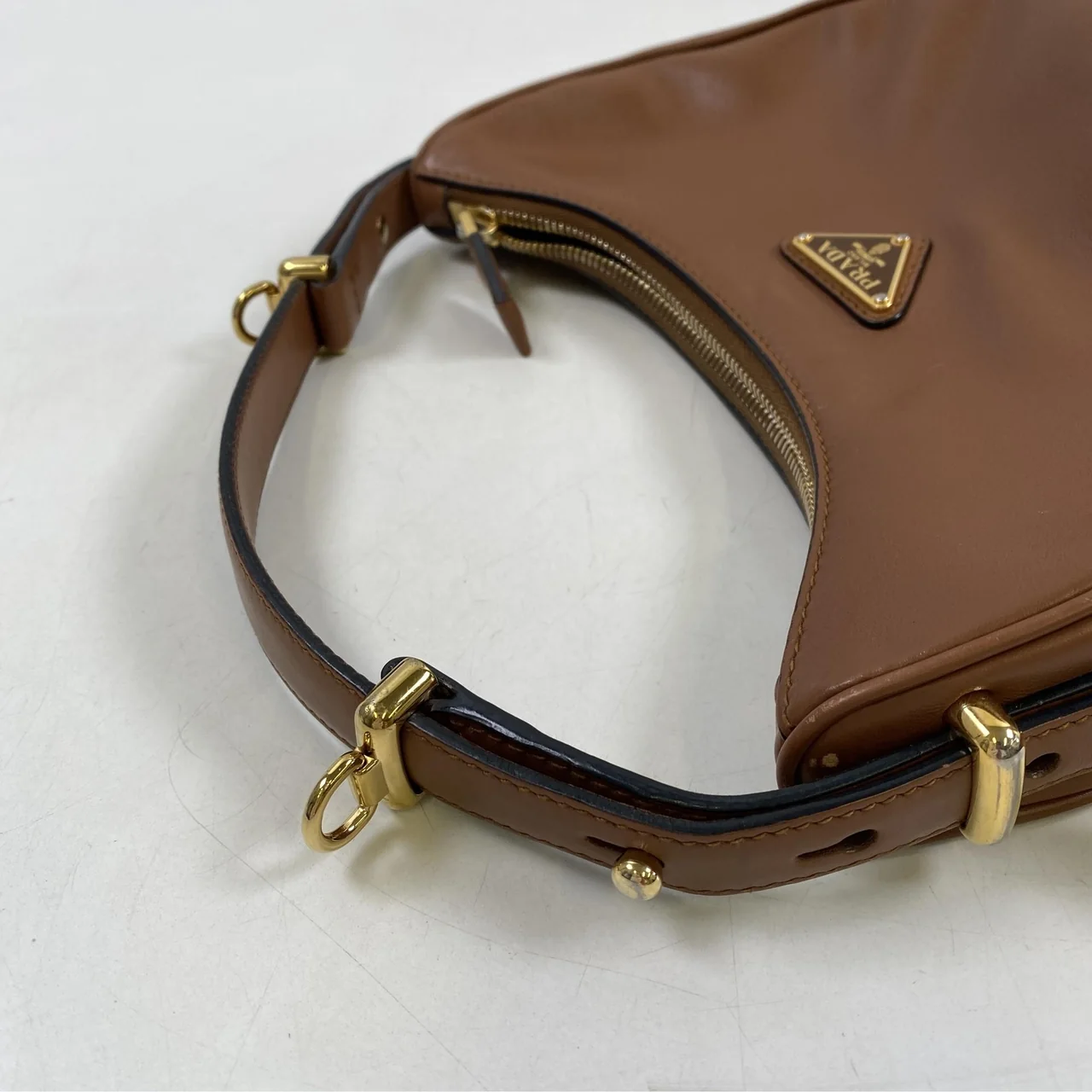 PRADA ARQUE SMALL (BROWN) view 19