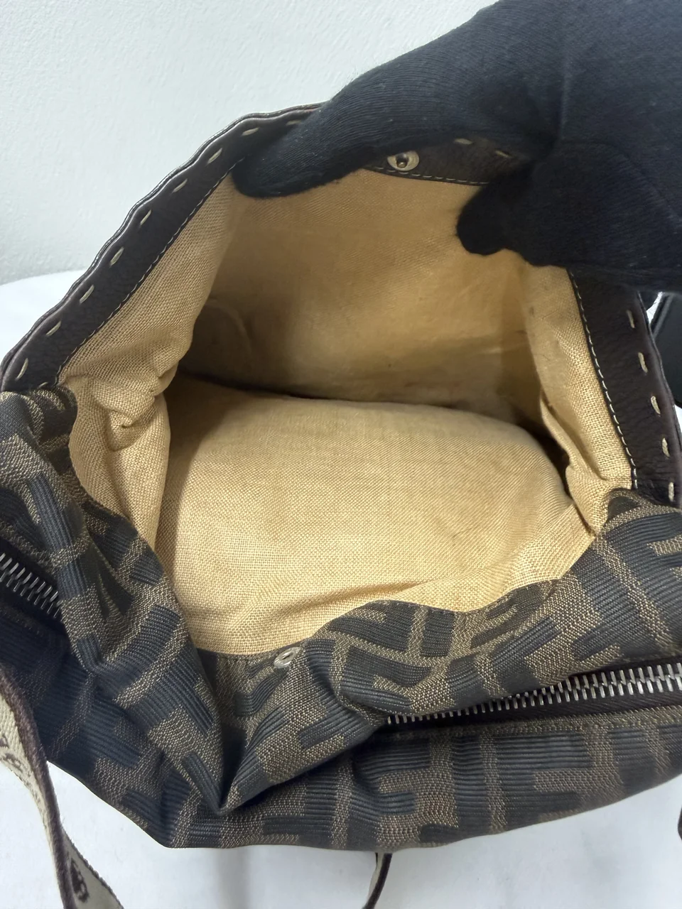 FENDI SHOULDER BAG view 9