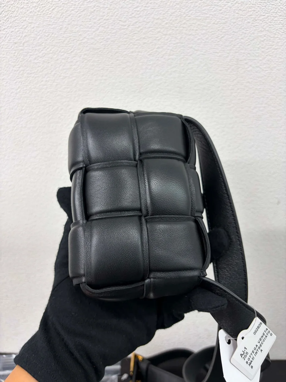 BOTTEGA VENETA MAXI INTRECCIATO BAG view 14