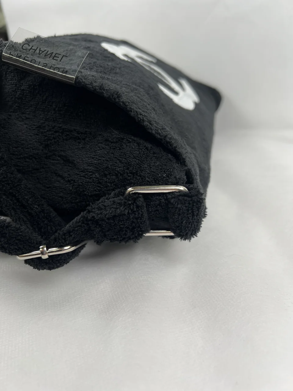 CHANEL SHOULDER BAG view 4