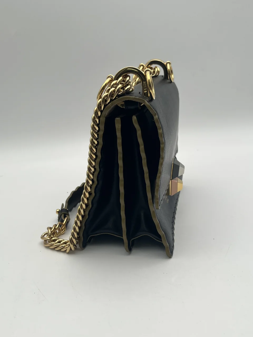 FENDI CANAI CHAIN SHOULDER BAG (BLACK) view 3