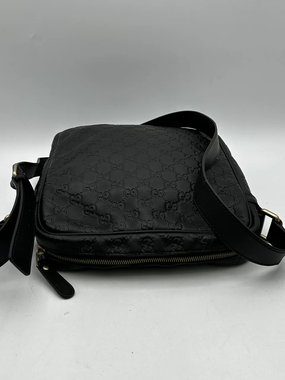 GUCCI GUCCISSIMA SHOULDER BAG (DARK BROWN) view 7