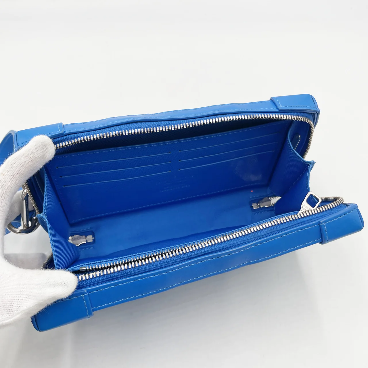 LV SOFT TRUNK WALLET (BLUE) view 9