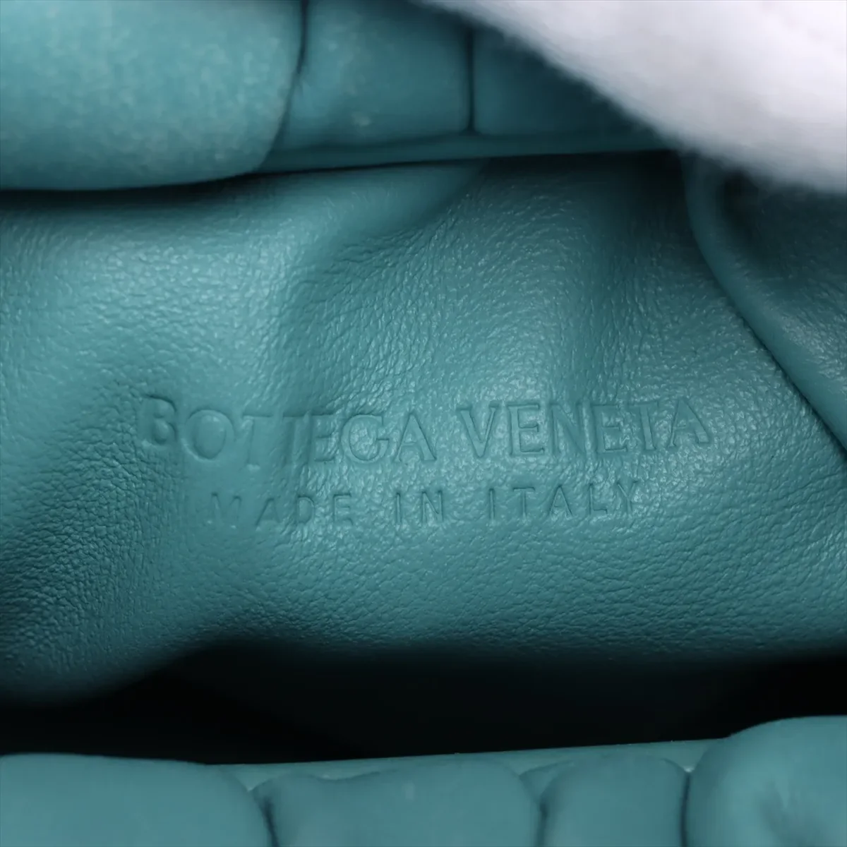 BOTTEGA VENETA THE POUCH (BLUE) view 8