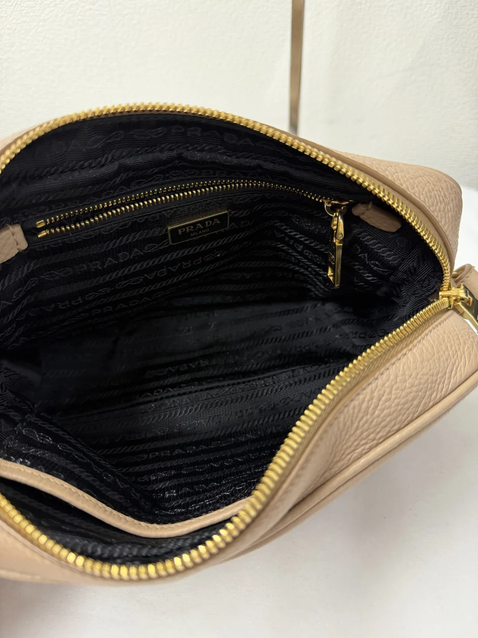 PRADA BAG view 3