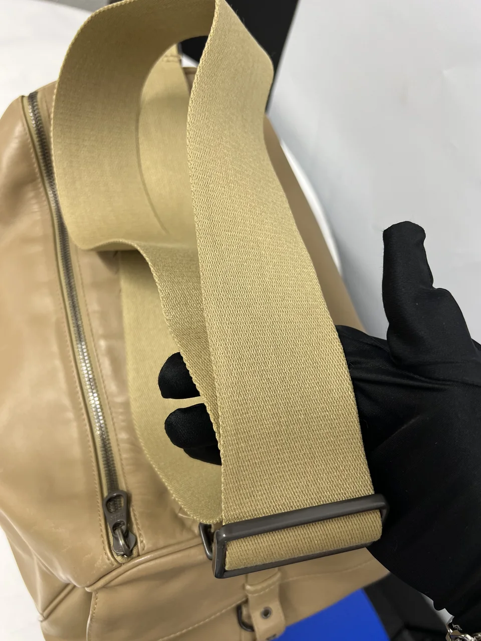 BOTTEGA VENETA SIDE POCKET ZIP POST SHOULDER BAG view 6