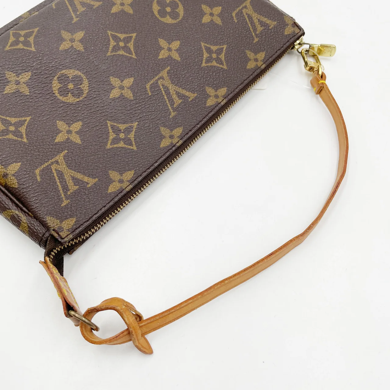 LV MONOGRAM POCHETTE ACCESOIRE view 7