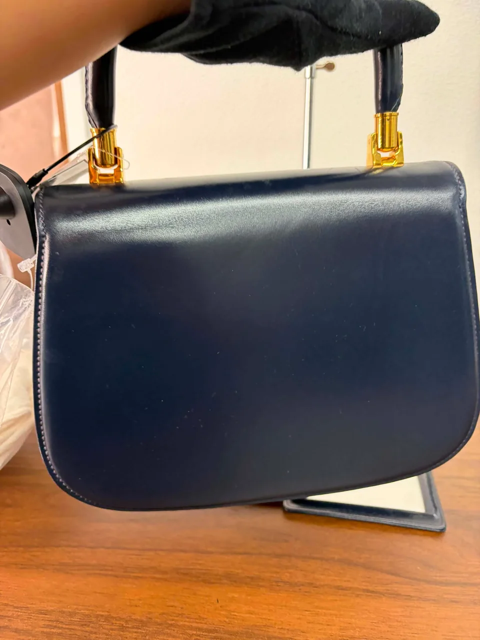 GUCCI HANDBAG (BLACK) view 6