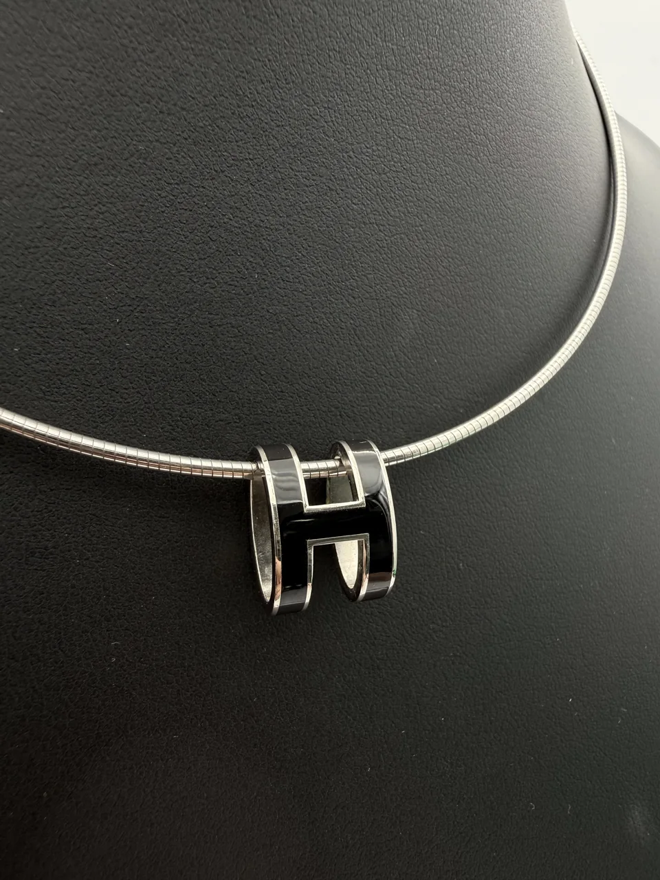 HERMES H CUBE NECKLACE view 6