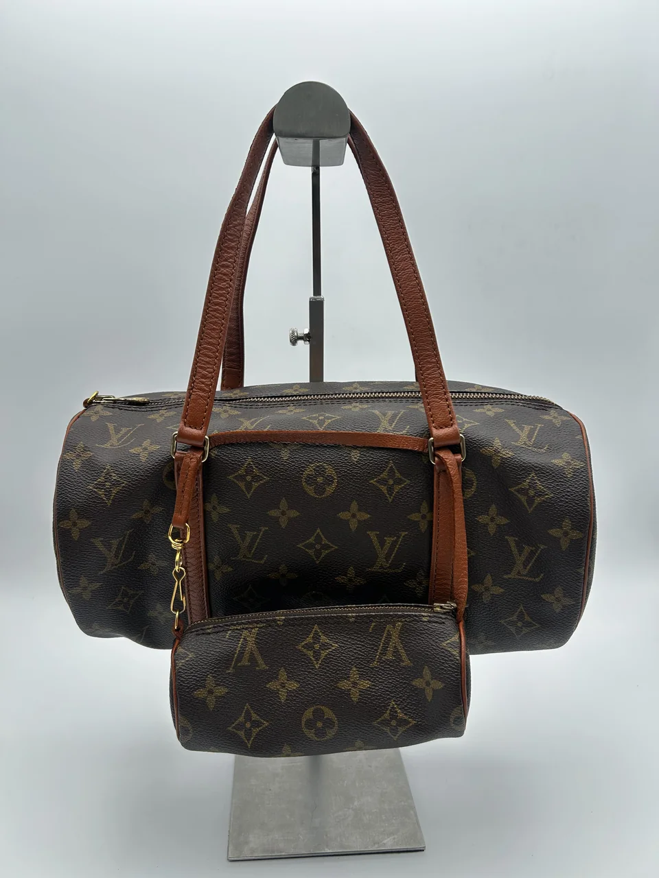 LV MONOGRAM PAPILLON view 3