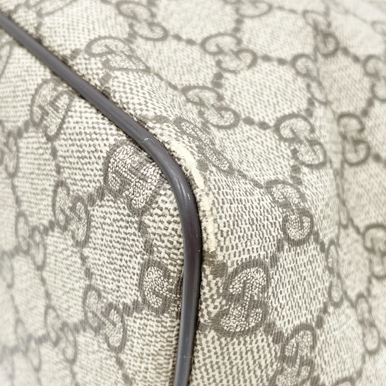 GUCCI GG SUPREME TOTE BAG (BEIGE) view 5