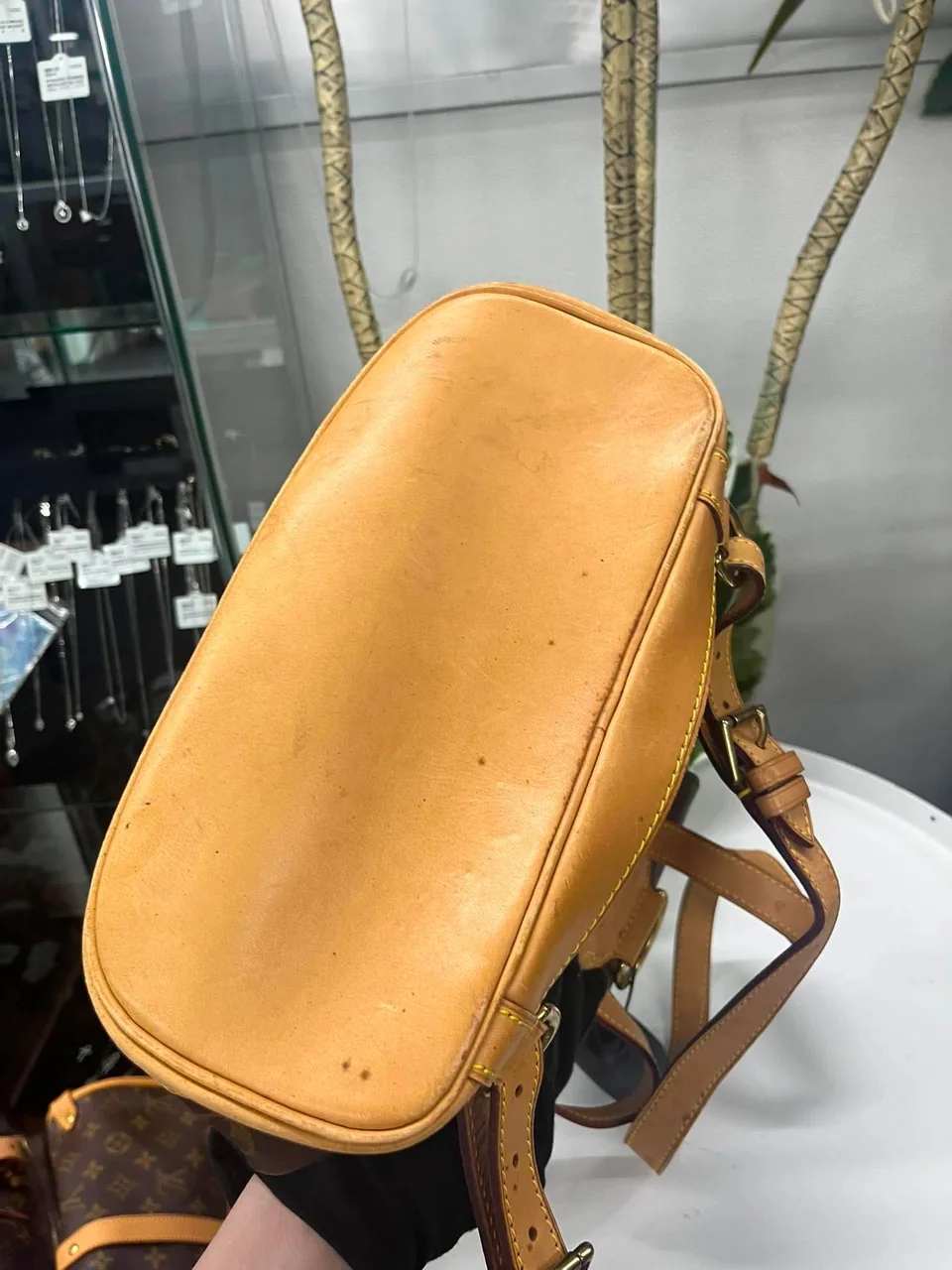 LV MONOGRAM MONTSOURIS MM view 5