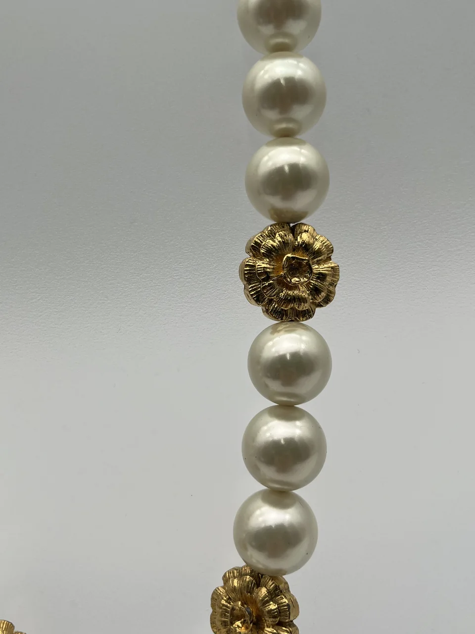 CHANEL NECKLACE view 4